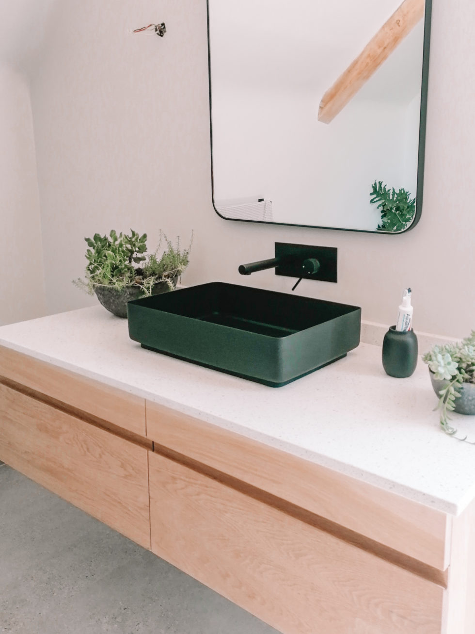 How to Choose a Stone Basin for Your Bathroom