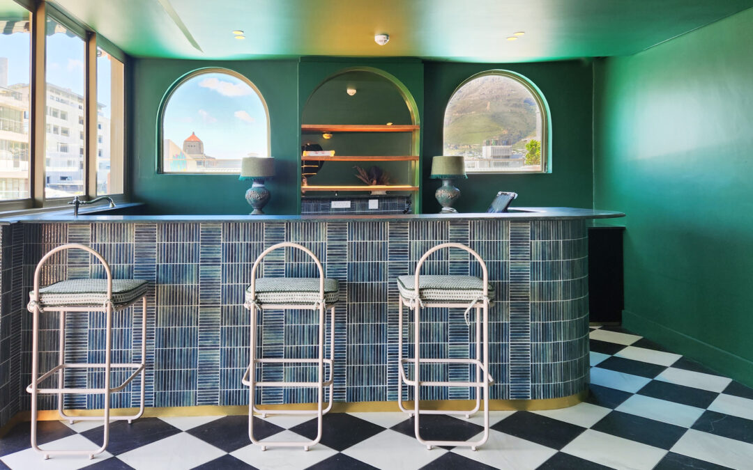 Comparing the Best Bar Countertops for Homes & Commercial Spaces